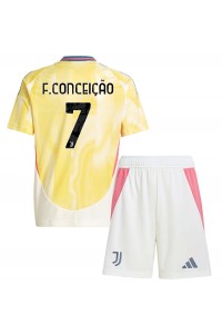 Juventus Francisco Conceicao #7 Babytruitje Uit tenue Kind 2024-25 Korte Mouw (+ Korte broeken)